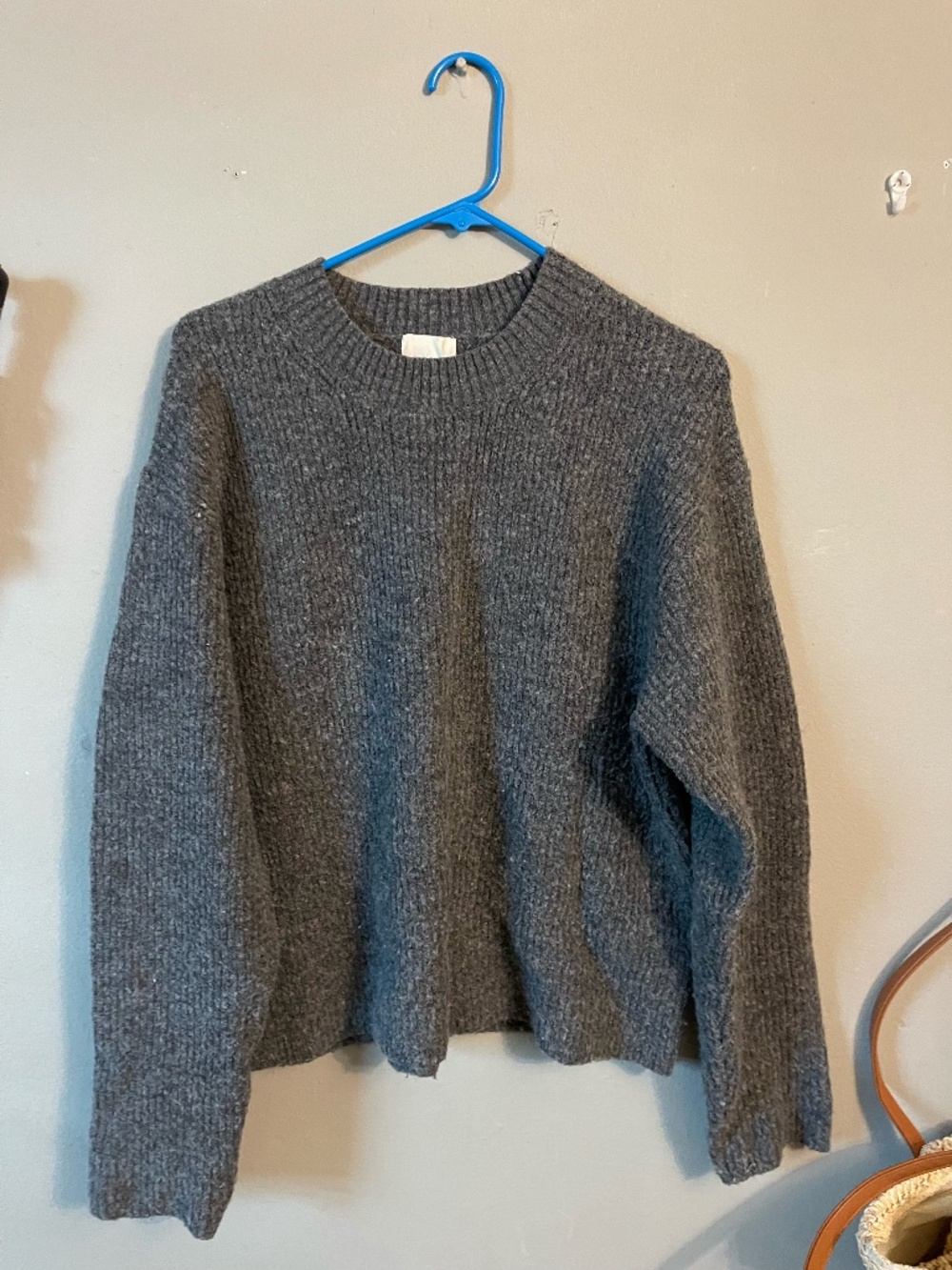 h&m grey sweater